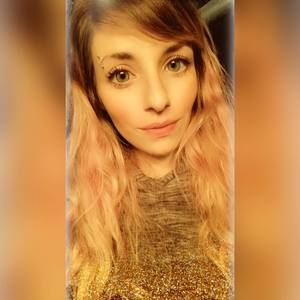 Meet your Posher, Arielle